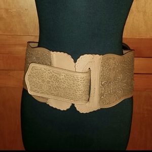 New Nougat London Leather Belt Medium